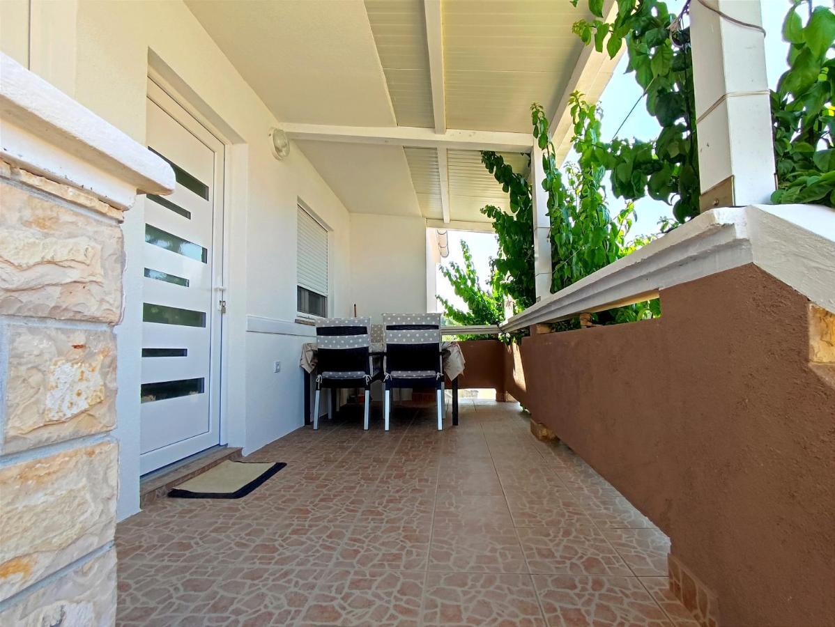 Apartments Jolic Vir Luaran gambar